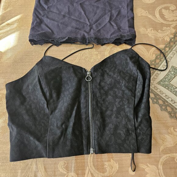 NWT Set of 2 Black Garage Crop Cami - Picture 3 of 10